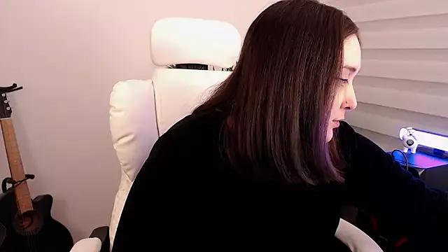 FallenAngel- from StripChat is Freechat