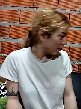 fannytransgirl from StripChat