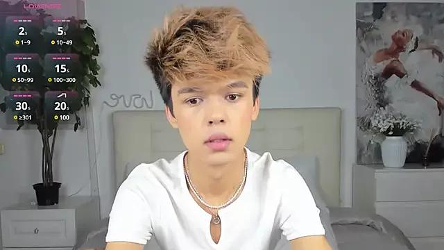 Felix_Rey from StripChat is Freechat