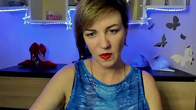 Discover our girls online shows and discover the company of countless livestreamers, with stunning shapes, sex toys and more.