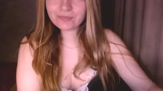 fiona_cute_2 from StripChat is Freechat