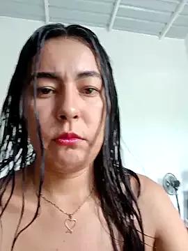 Flaca-pervertida from StripChat is Freechat