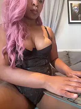 Discover our girls online shows and discover the company of countless livestreamers, with stunning shapes, sex toys and more.