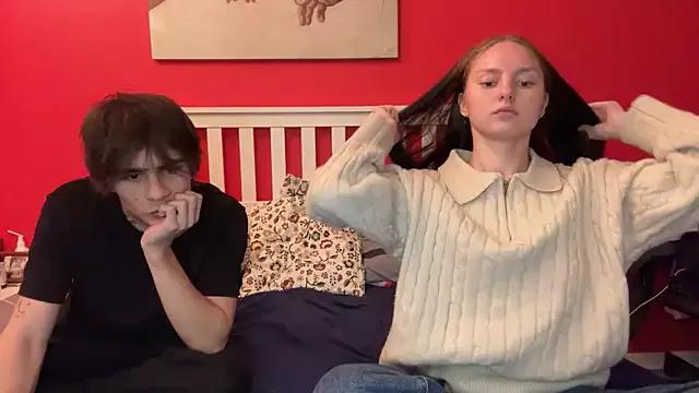 flowerscouple from StripChat is Freechat
