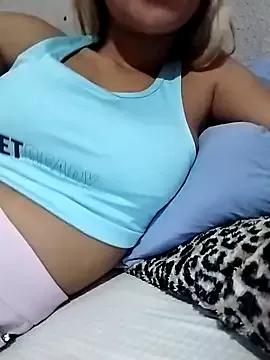 fofinhaa12 from StripChat