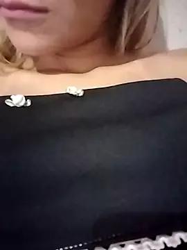 fofinhaa12 from StripChat