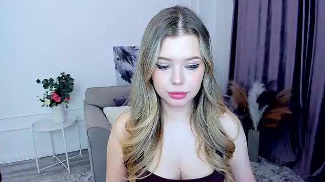 FollowLovee from StripChat