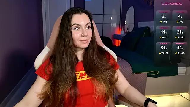 Discover our girls online shows and discover the company of countless livestreamers, with stunning shapes, sex toys and more.