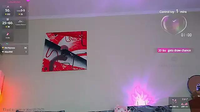 Discover our girls online shows and discover the company of countless livestreamers, with stunning shapes, sex toys and more.