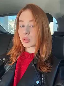 Discover our girls online shows and discover the company of countless livestreamers, with stunning shapes, sex toys and more.