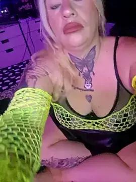 foxy_roxy6969 from StripChat is Freechat