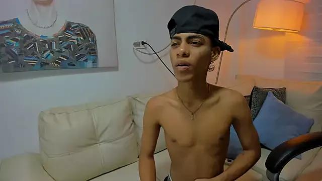 franco_clark from StripChat is Freechat