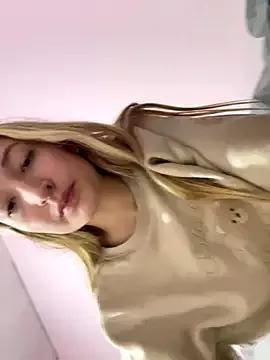 Fresita_a webcams show profile image 