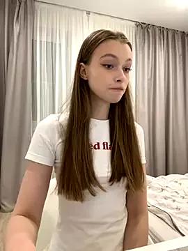 Photos of FriendlyFire_18 from StripChat is Freechat