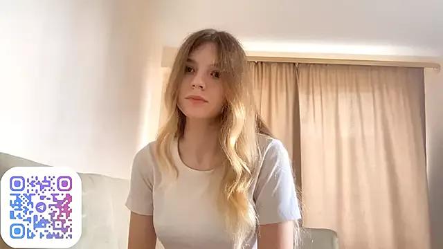Photos of FruityXo from StripChat is Freechat