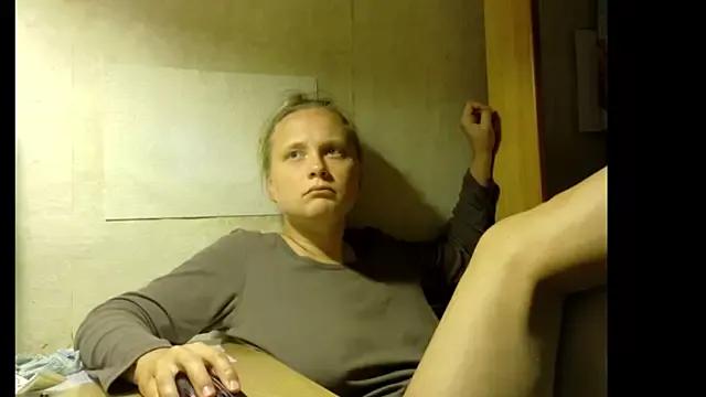 Discover our girls online shows and discover the company of countless livestreamers, with stunning shapes, sex toys and more.