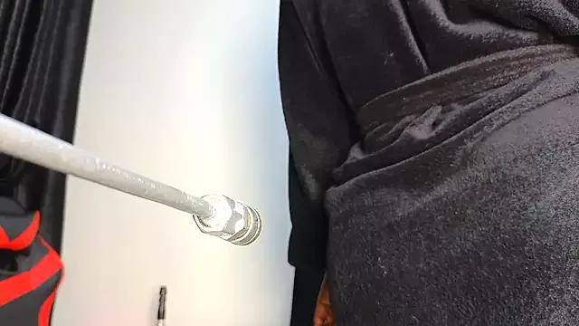 Fuck-Me-Daddyy from StripChat is Freechat