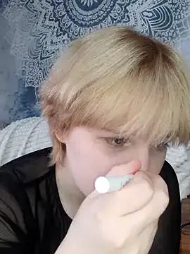 FynnRawr from StripChat