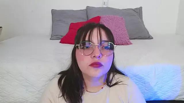 Gaby99_ from StripChat is Freechat