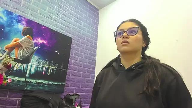 Gaia_Hot08 from StripChat is Freechat