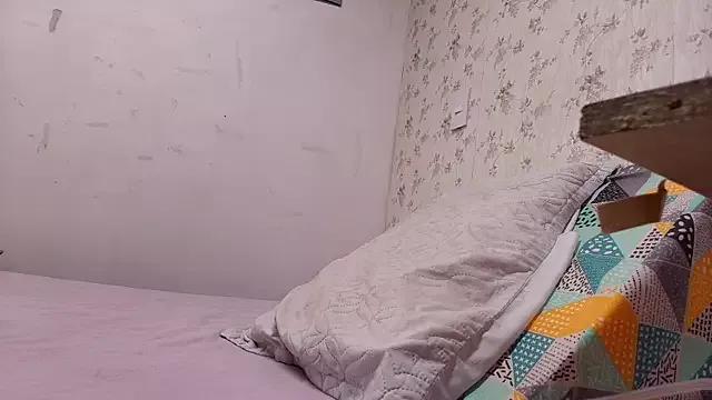 gala_sr from StripChat