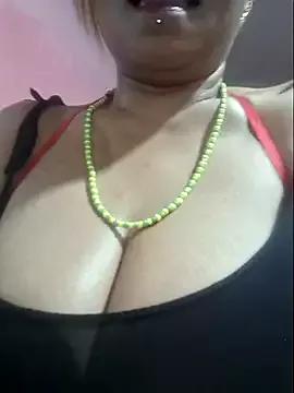 gatadeojosclaros from StripChat