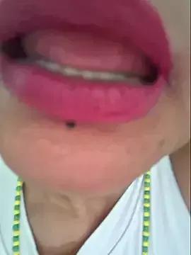 Gatadeojosclaros webcams show profile image 