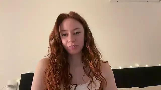 gemeas_scarlatt from StripChat