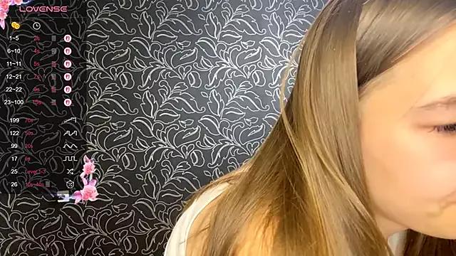 GemmaGunter from StripChat is Freechat