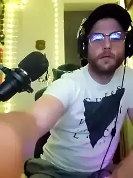 GeneralXMillyX from StripChat