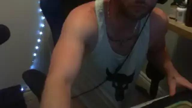 GeneralXMillyX from StripChat