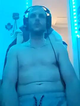 GeneralXMillyX from StripChat