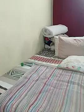 Ghettonaughty29 from StripChat is Freechat