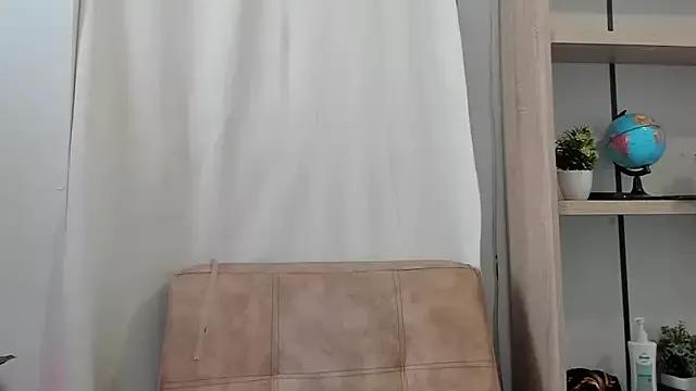 Gia_fantasy_ from StripChat is Freechat