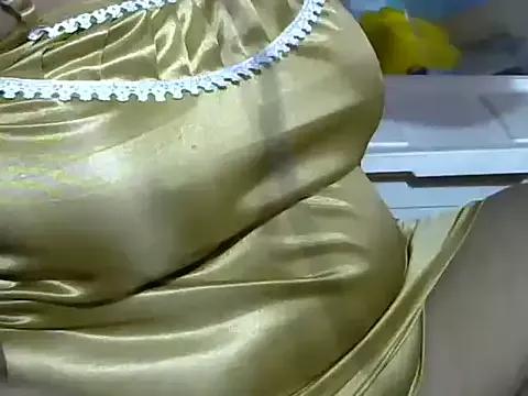 giga-bite from StripChat