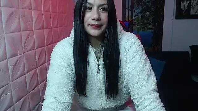 gigi_gilt_ from StripChat is Freechat