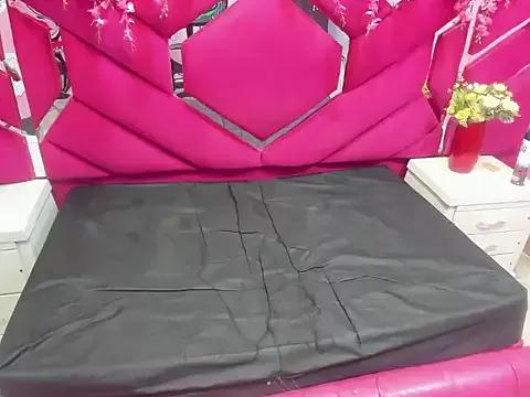 Gigi_Smithh from StripChat