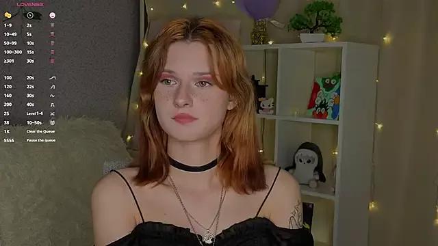 Discover our girls online shows and discover the company of countless livestreamers, with stunning shapes, sex toys and more.