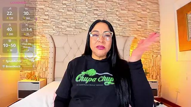 Gina_Myers from StripChat is Freechat