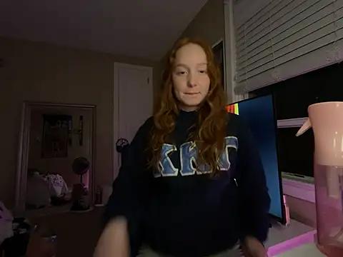 gingerbabe18 from StripChat