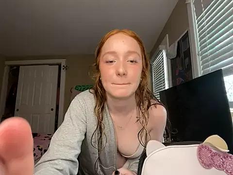 gingerbabe18 from StripChat