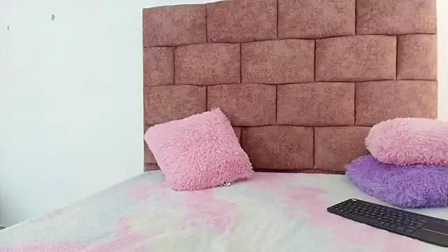 Girl_Dirty_0Limits from StripChat is Freechat
