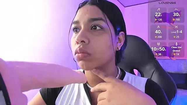 Giselle_upp webcams show profile image 