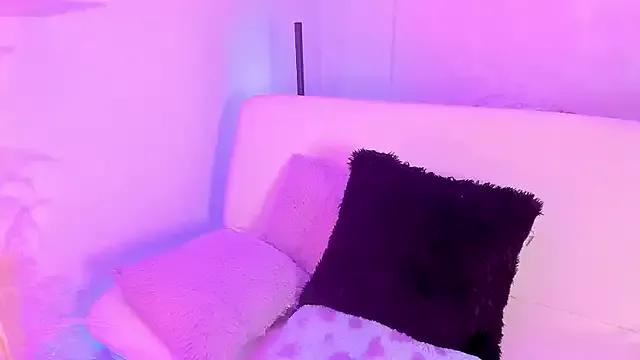 Gloomydoll from StripChat