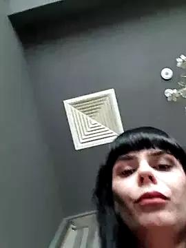 GloriaDevine from StripChat is Freechat
