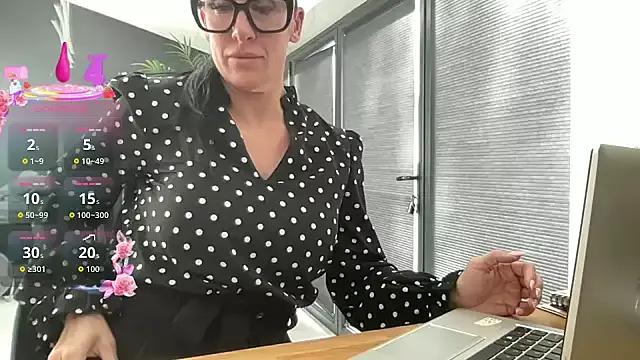 goddess-harper from StripChat