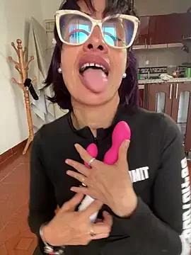 Goddess-Love- from StripChat