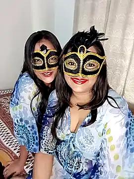 Goddess_Cats_X from StripChat