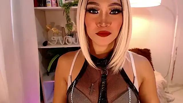 Goddess_Quinnie from StripChat is Freechat