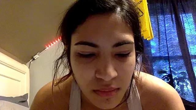 goddessyanna from StripChat is Freechat